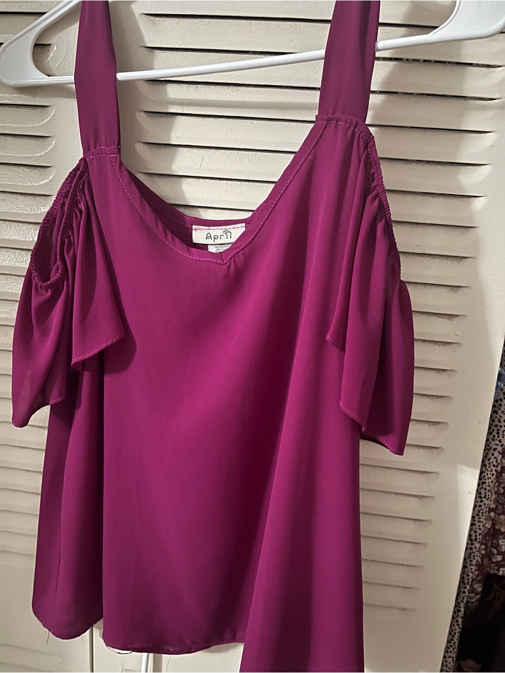 APRICOT Magenta Cold-Shoulder Camisole